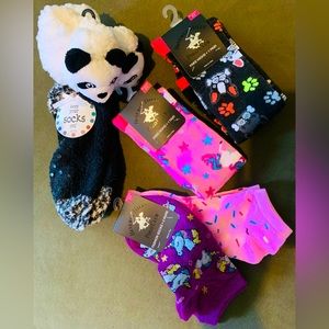 DONATED- 5 Pairs Cute Socks
